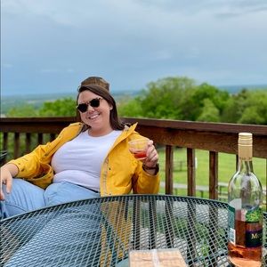 Meet your Posher, Sara